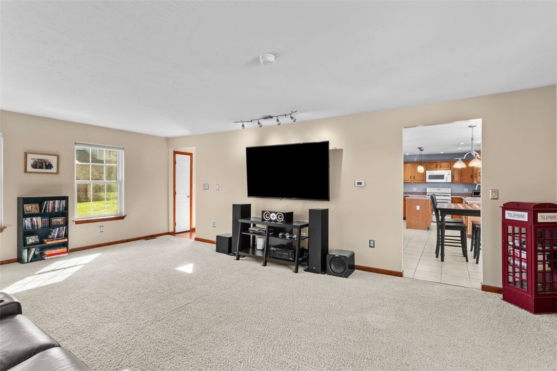 327 Garden Hill Dr