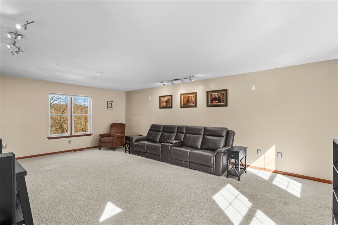 327 Garden Hill Dr