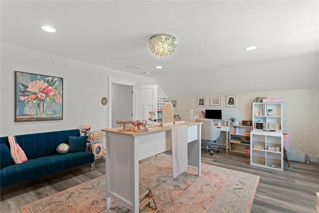 136 Morningside Dr