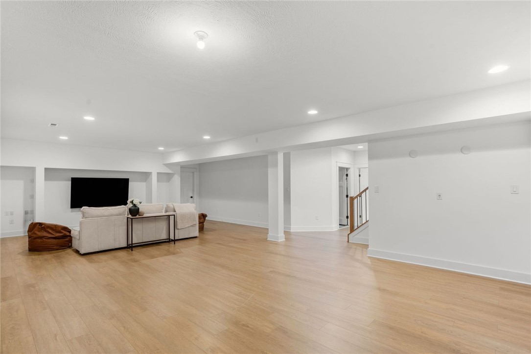 136 Morningside Dr
