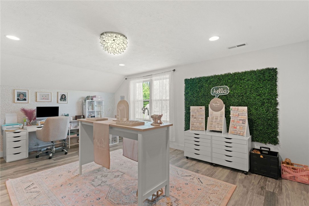136 Morningside Dr
