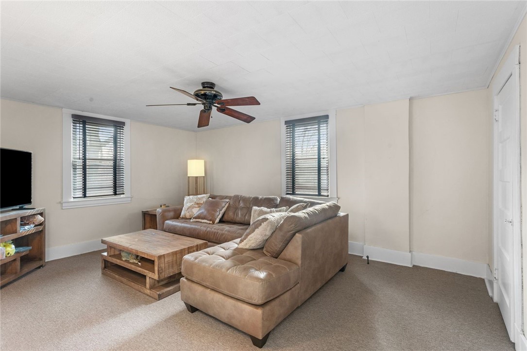425 Braddock Rd