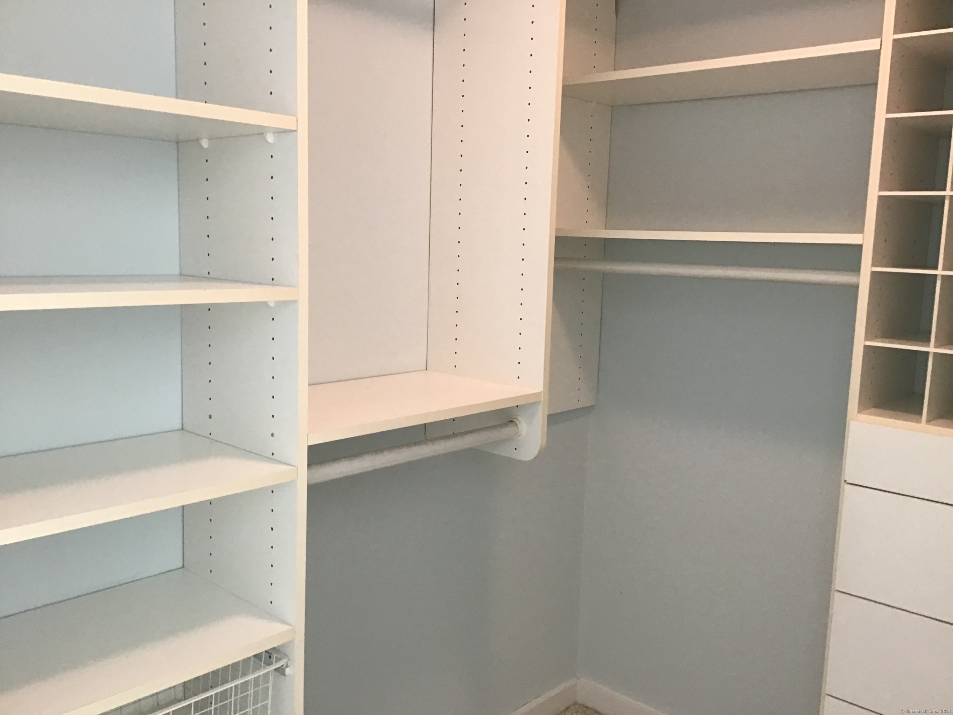 301 Post Road East APT 17