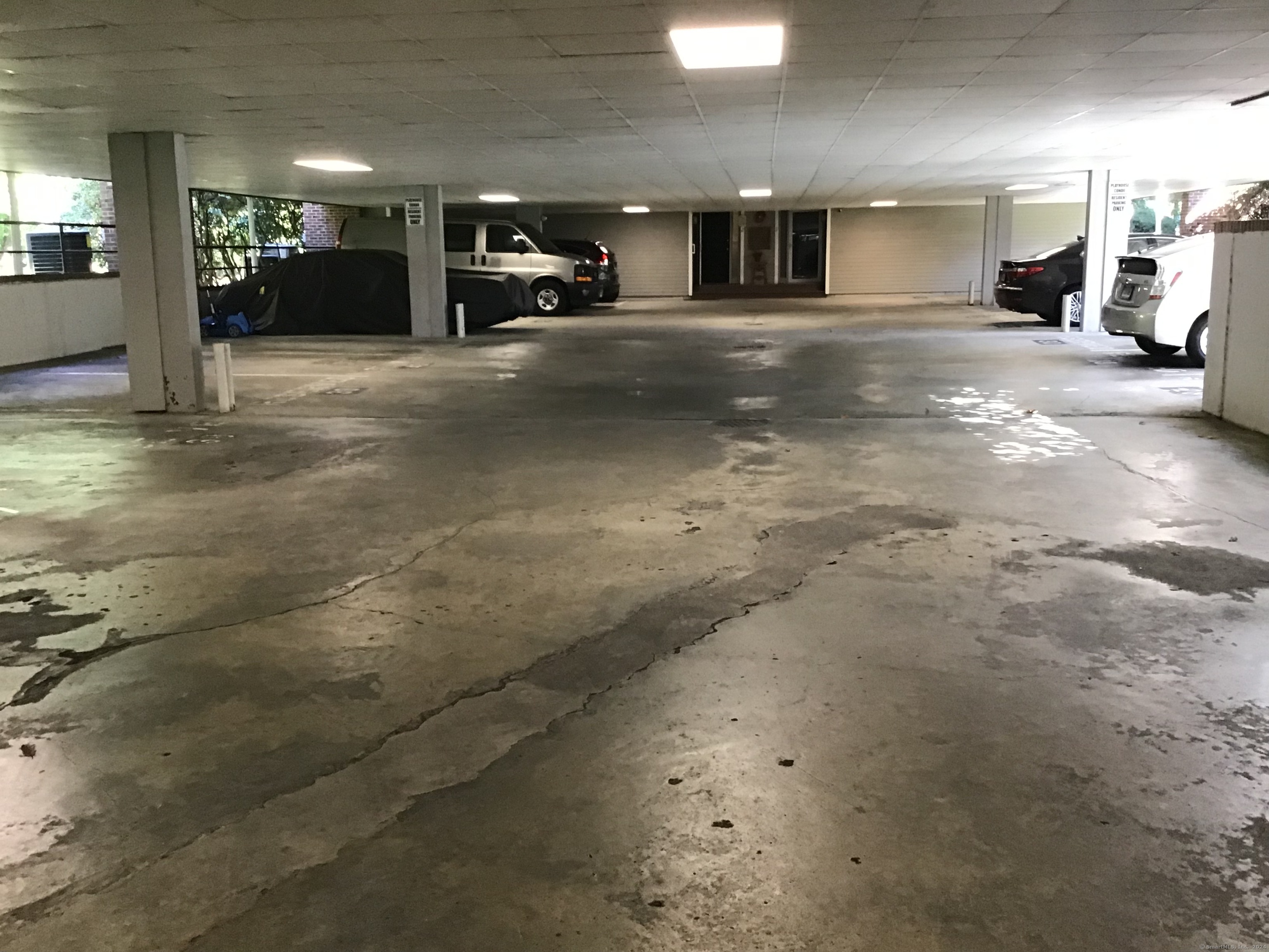 301 Post Road East APT 17