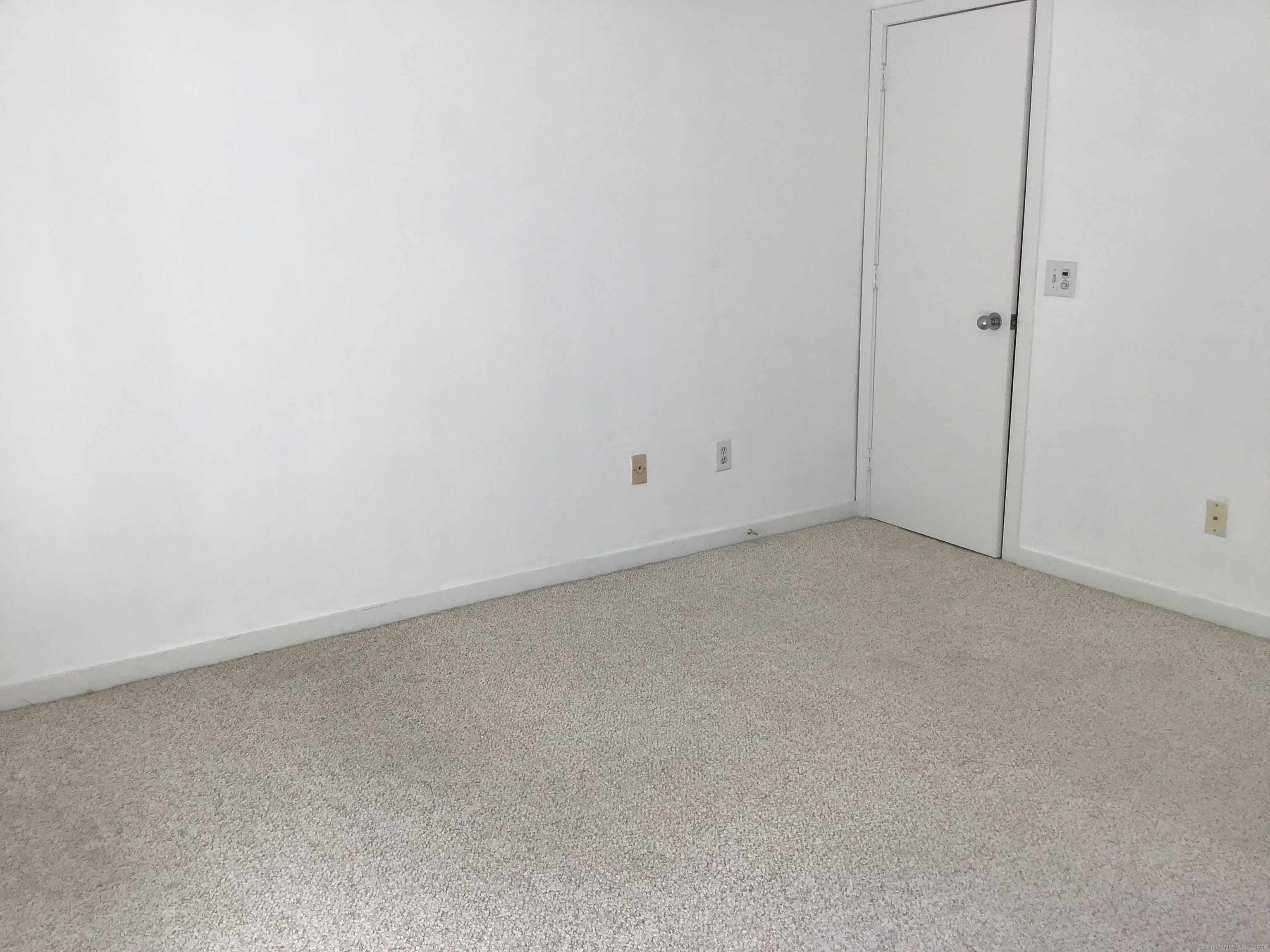 301 Post Road East APT 17