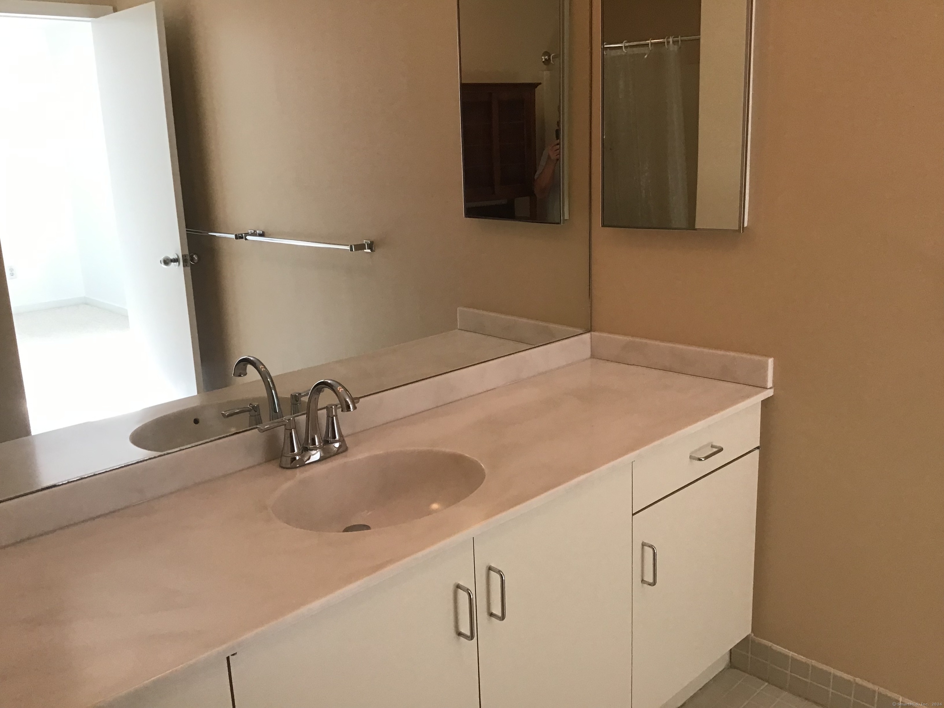 301 Post Road East APT 17