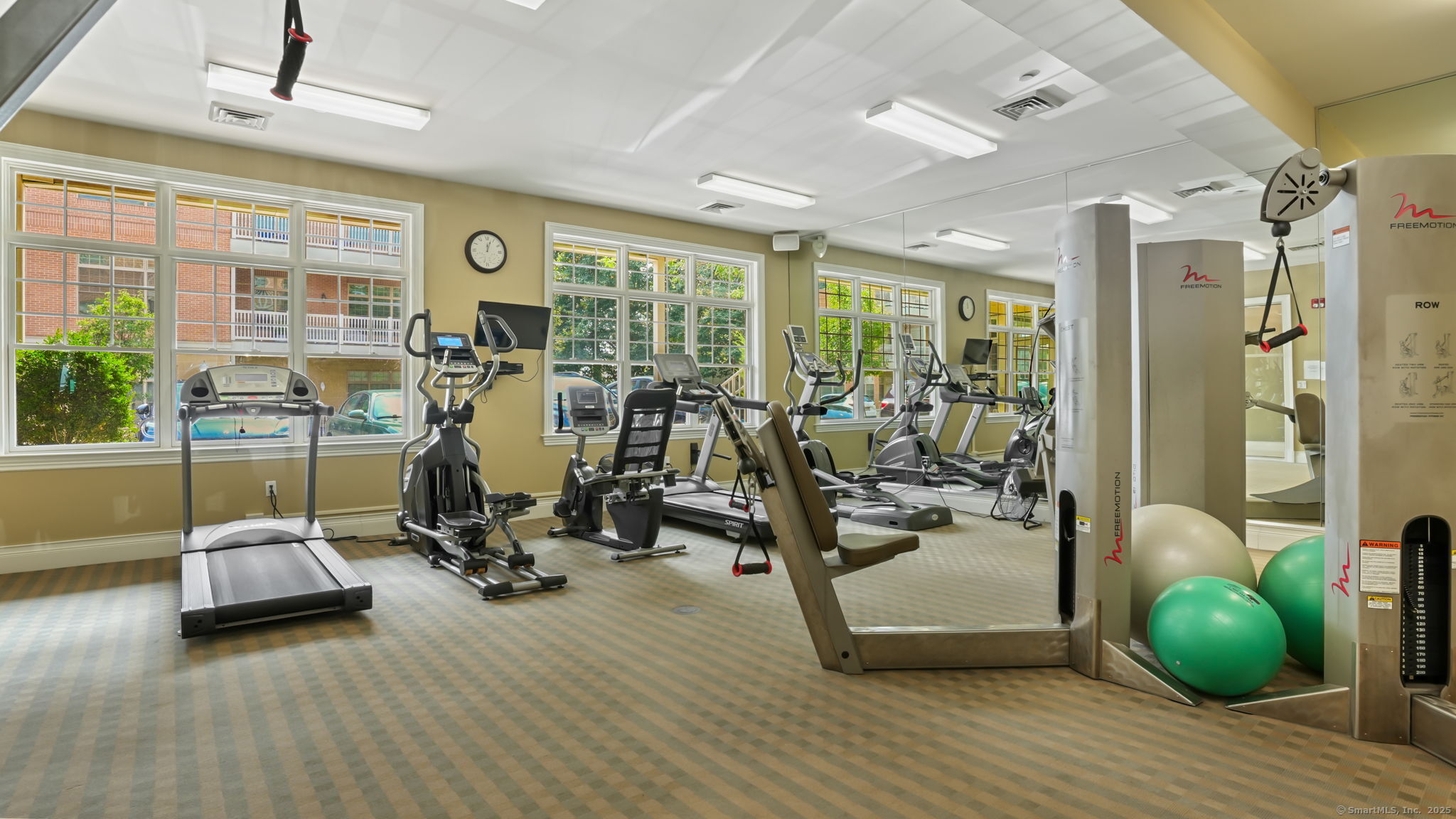50 Stone Ridge Way APT 1F