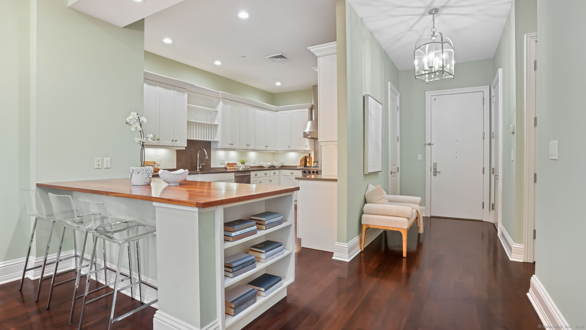50 Stone Ridge Way APT 1F