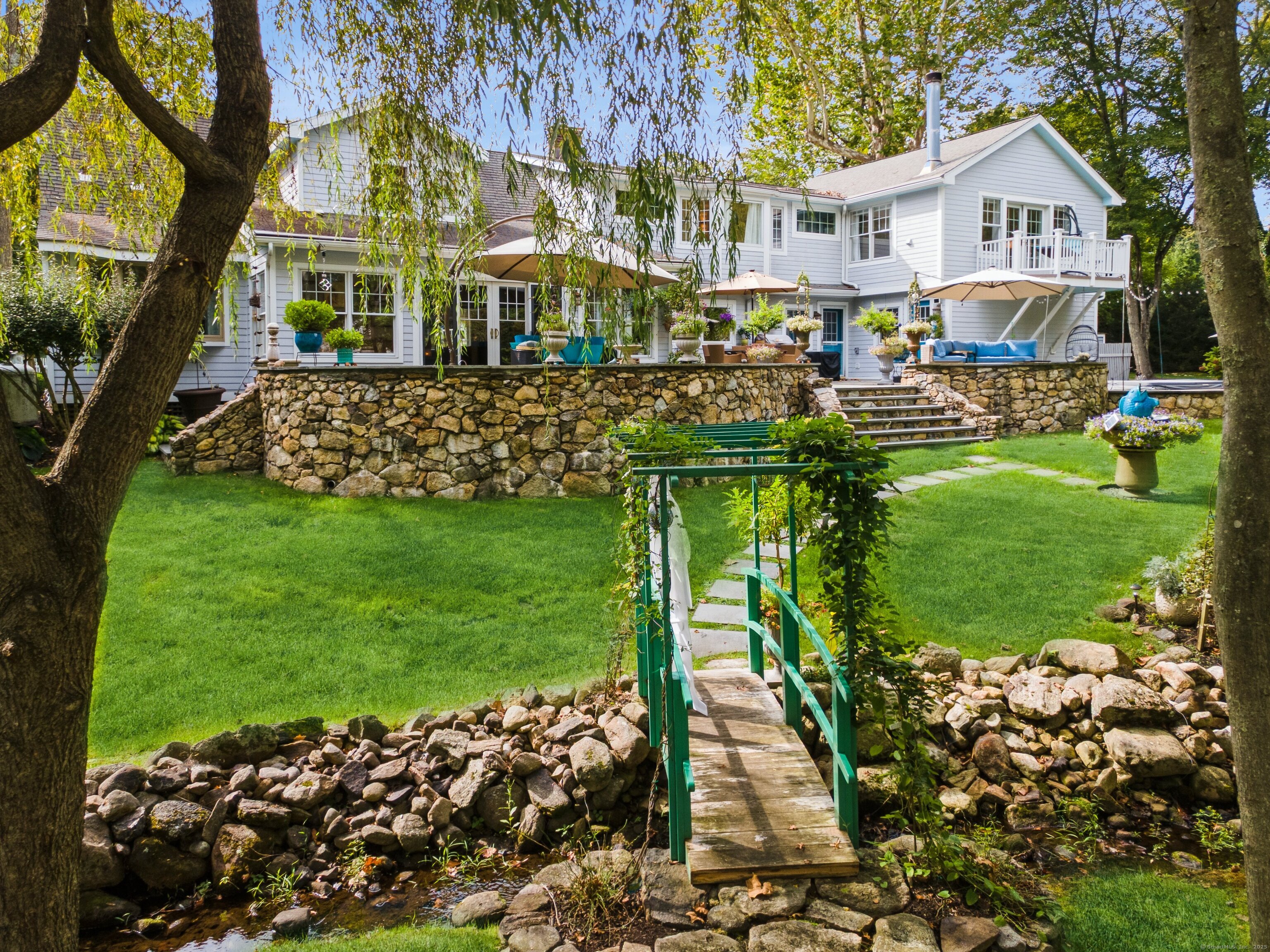 4 Burr Farms Road
