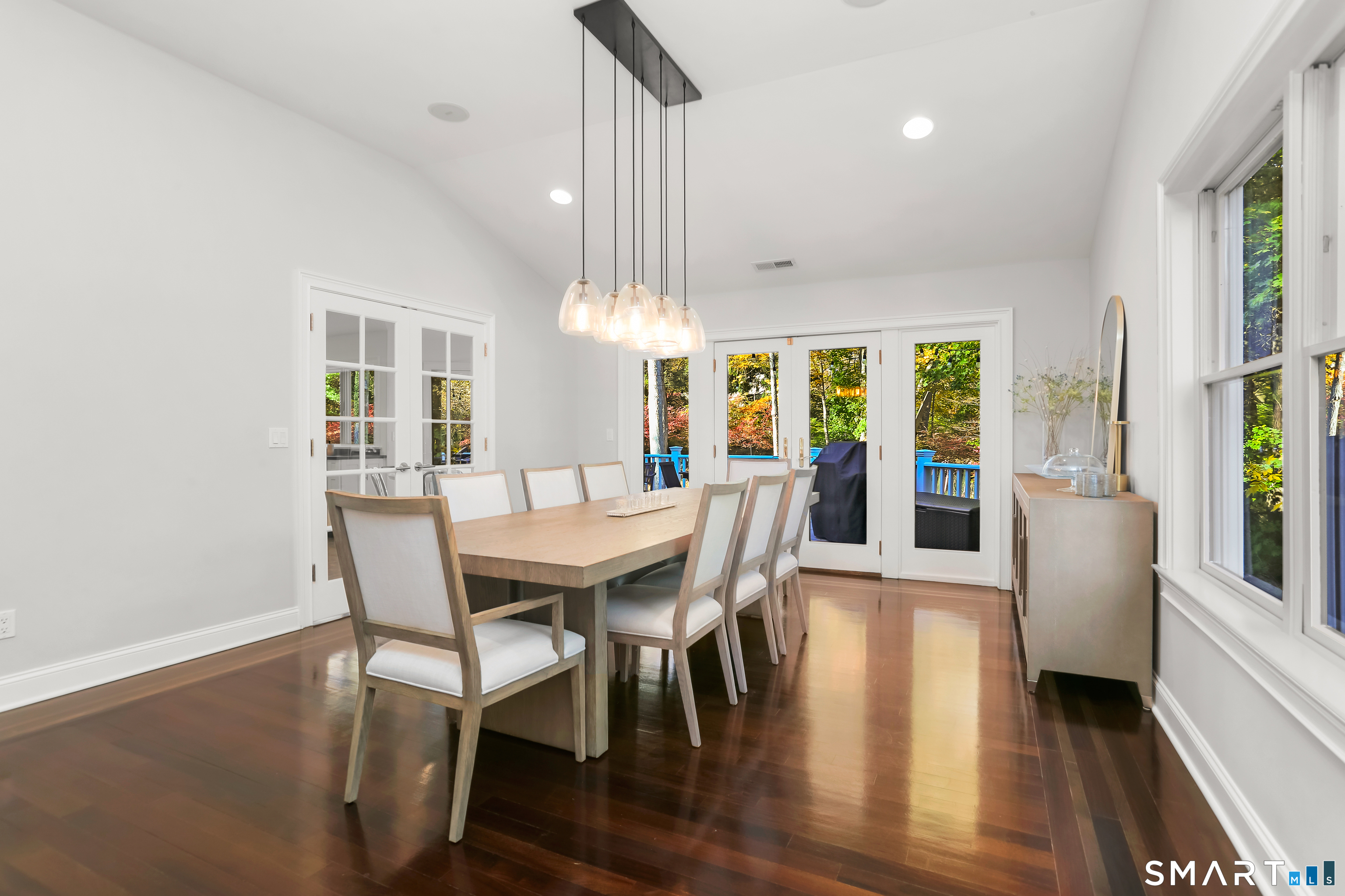 1 Angora Road