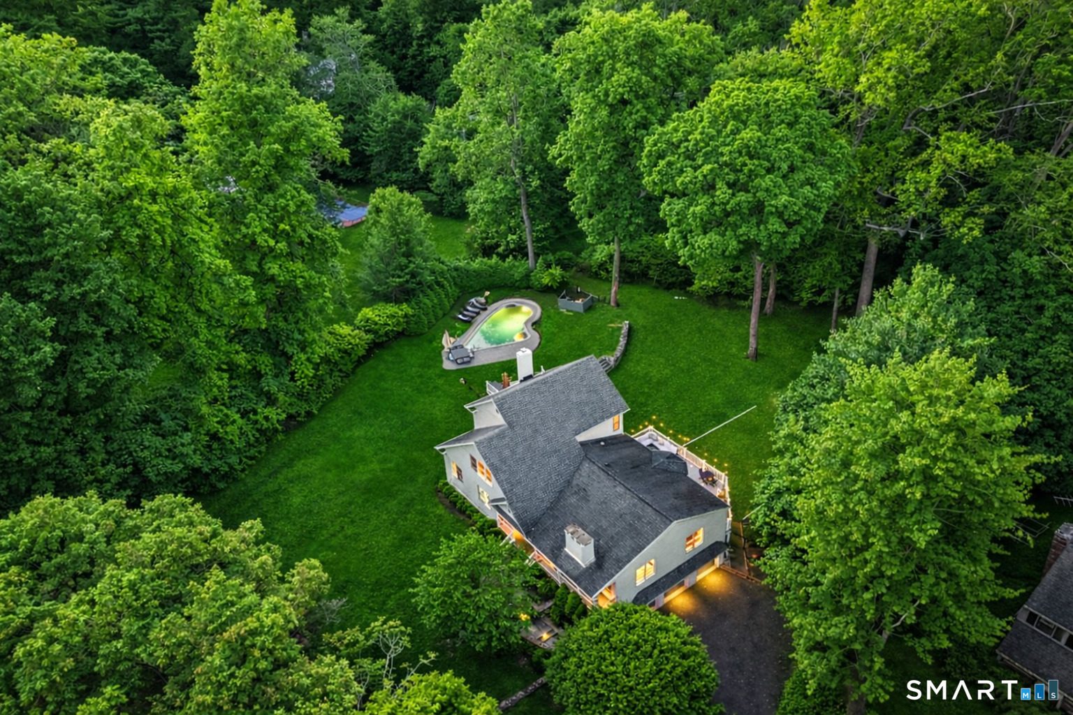 1 Angora Road