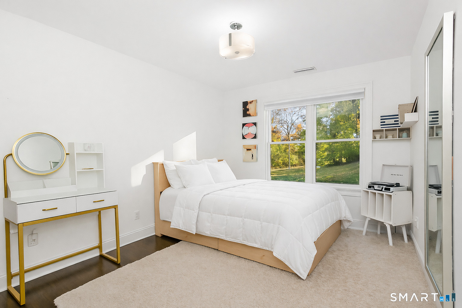 1 Angora Road