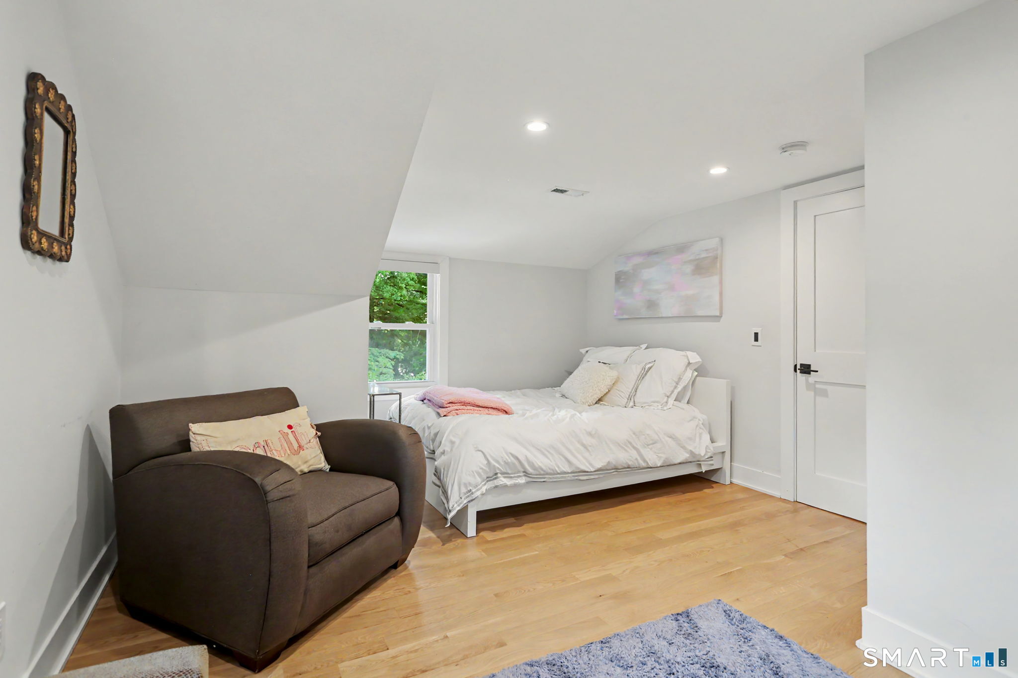 8 Kirock Place