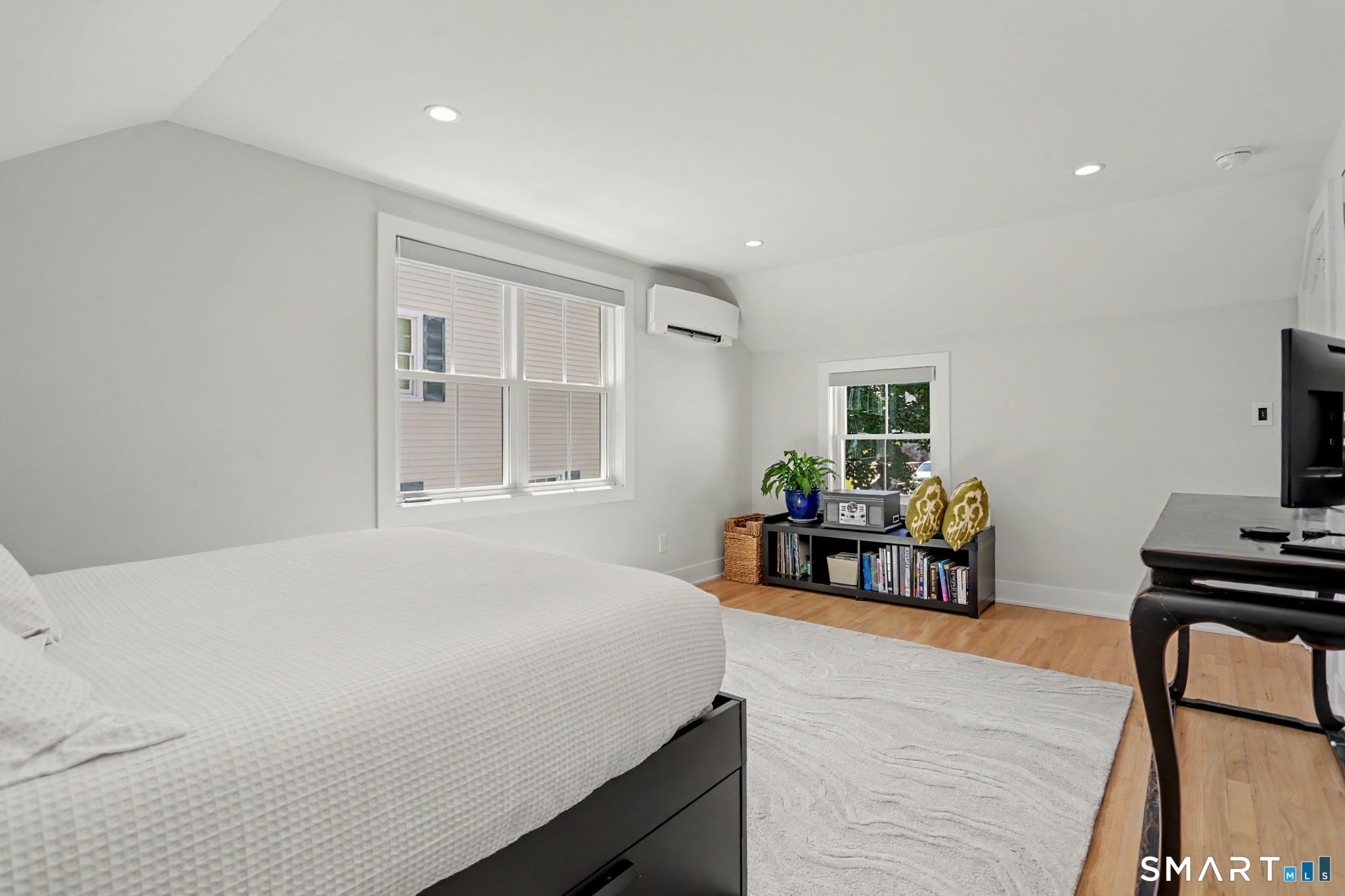 8 Kirock Place