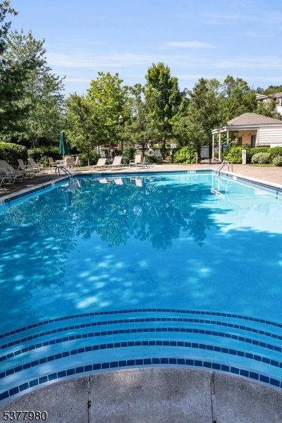 370 Victoria Drive
