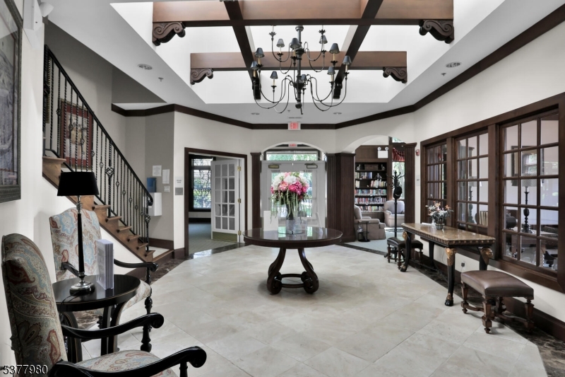370 Victoria Drive