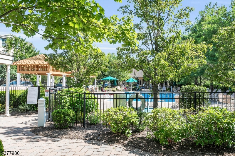 370 Victoria Drive