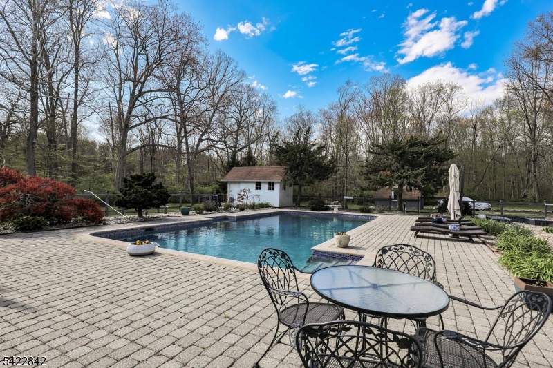 36 Coppergate Dr