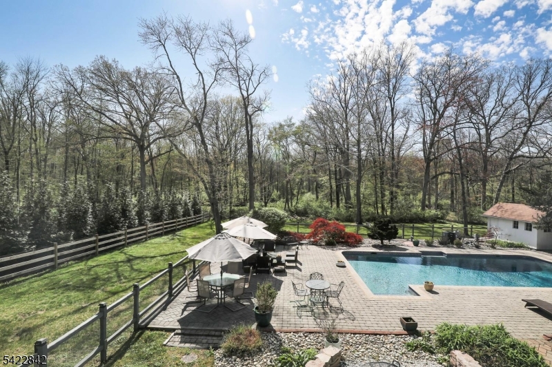 36 Coppergate Dr