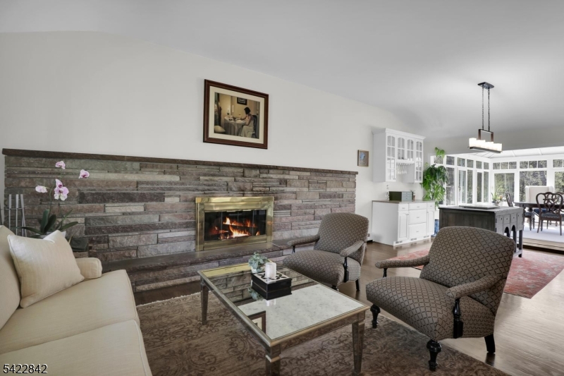 36 Coppergate Dr