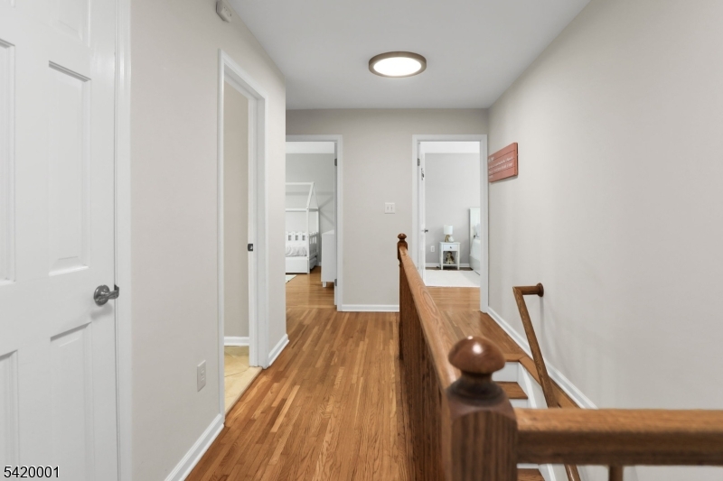 16 Lenape Ct