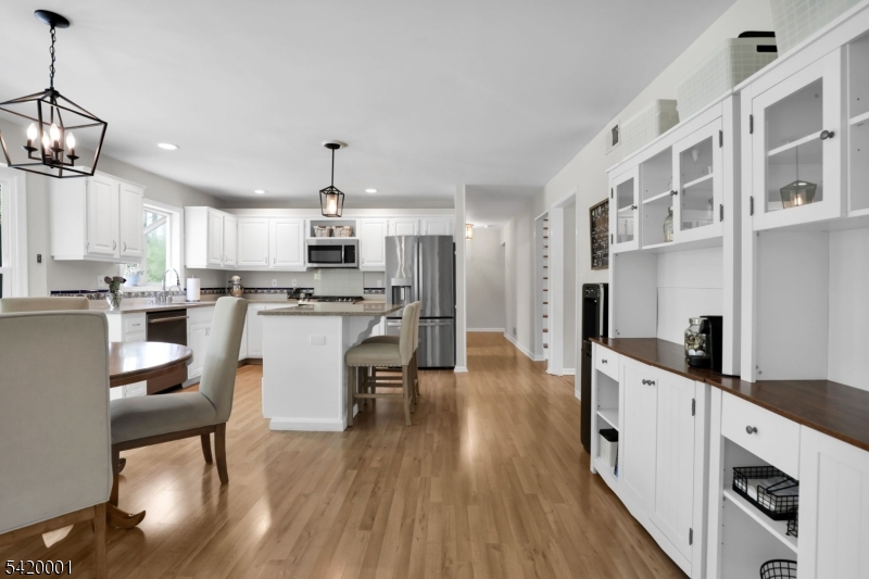 16 Lenape Ct