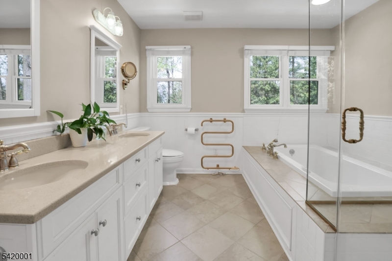 16 Lenape Ct