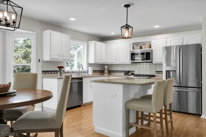 16 Lenape Ct