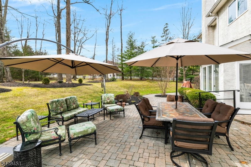 1 Vanderveer Dr