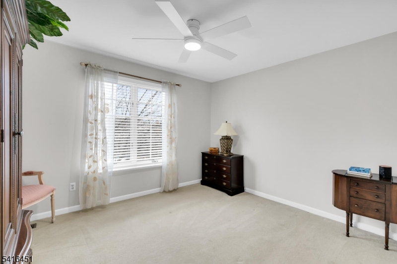 1 Vanderveer Dr