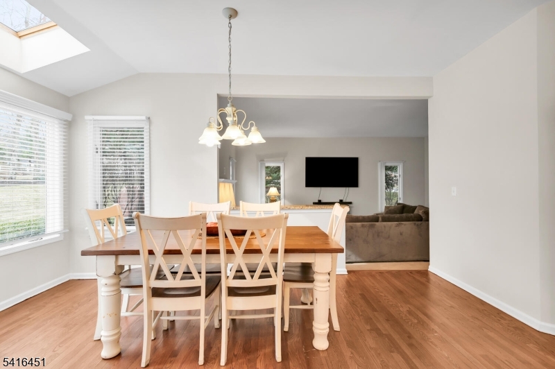 1 Vanderveer Dr