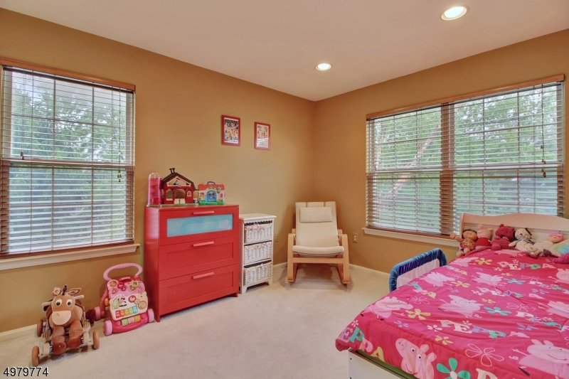 14 Mayflower Drive