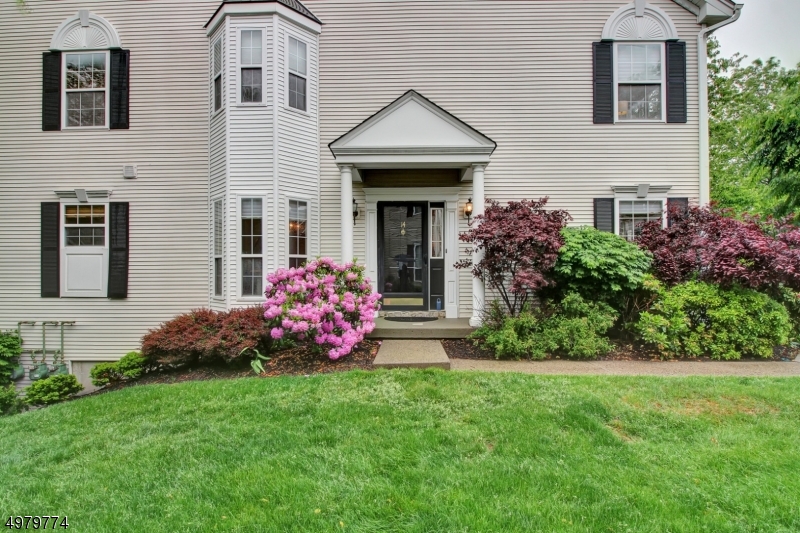 14 Mayflower Drive
