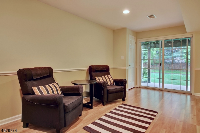 14 Mayflower Drive