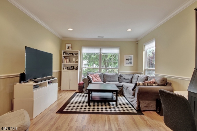 14 Mayflower Drive
