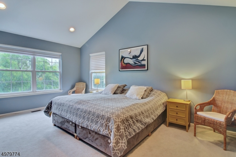14 Mayflower Drive