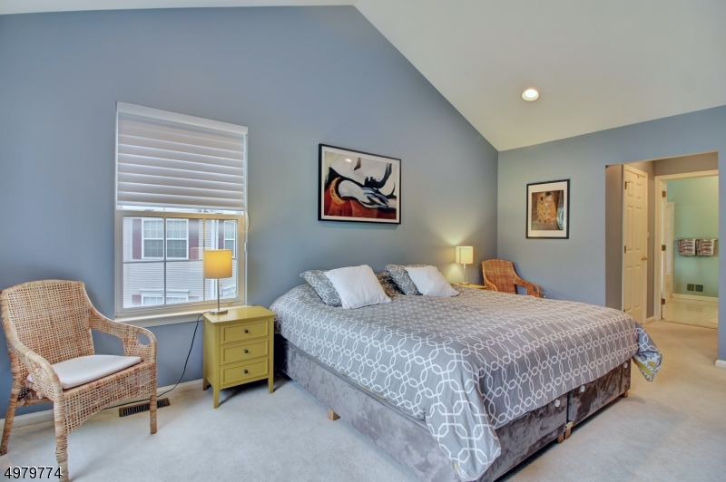 14 Mayflower Drive
