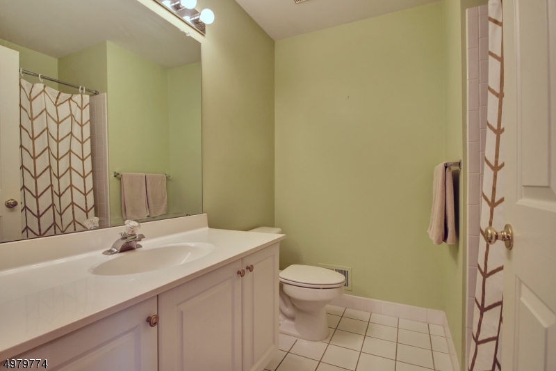 14 Mayflower Drive