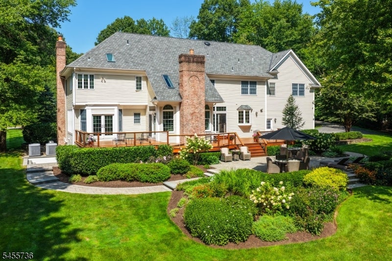 41 Chapin Ln