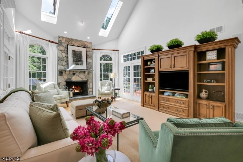 41 Chapin Ln