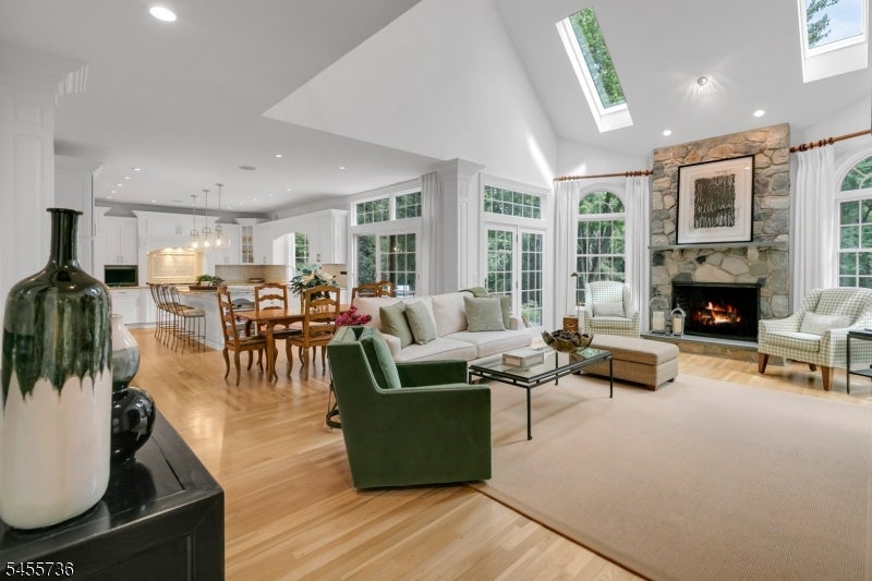 41 Chapin Ln