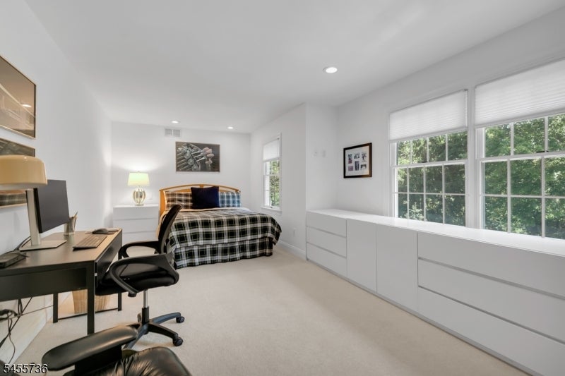 41 Chapin Ln
