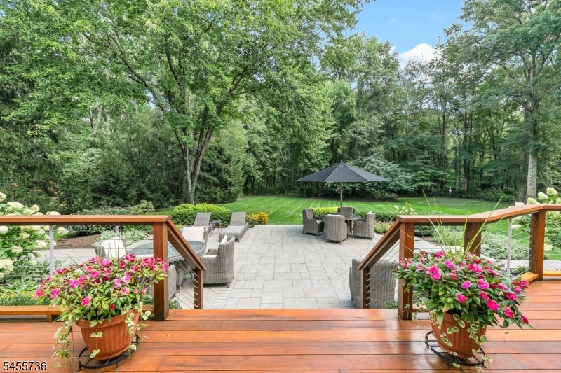 41 Chapin Ln