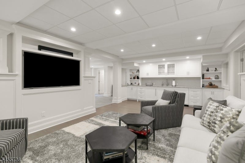41 Chapin Ln
