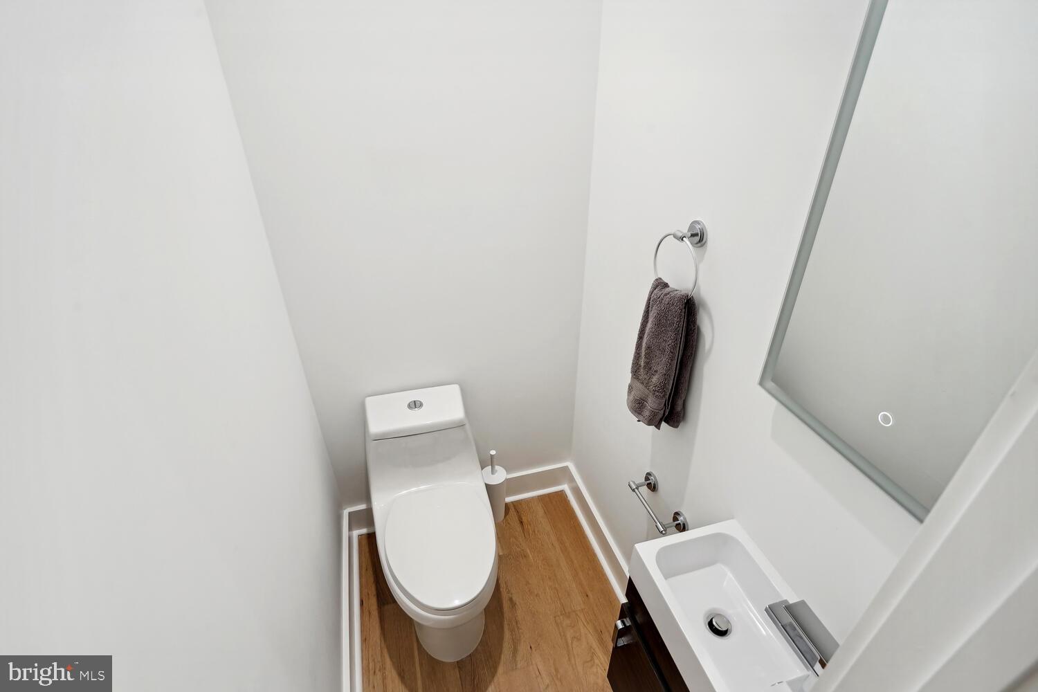 1503 Neal St NE #1