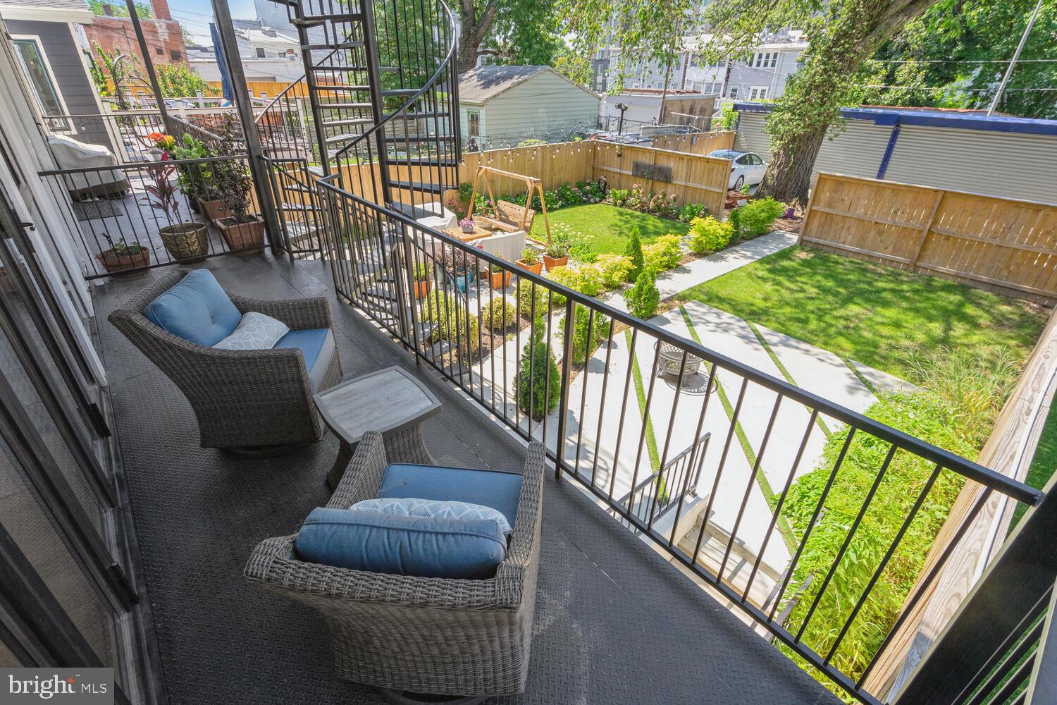 1503 Neal St NE #1