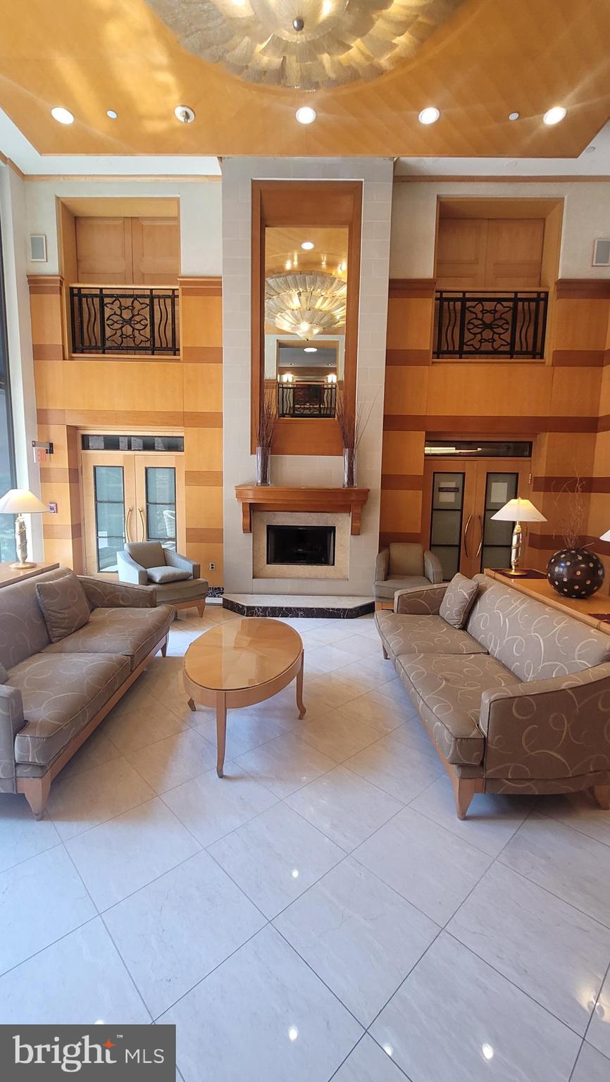 616 E St NW #708