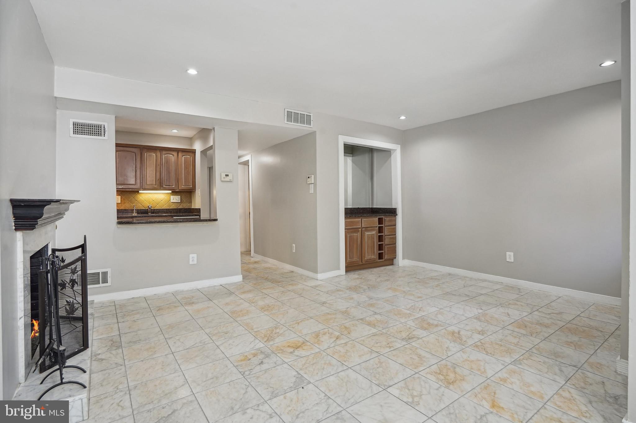 2209 Washington Cir NW #1