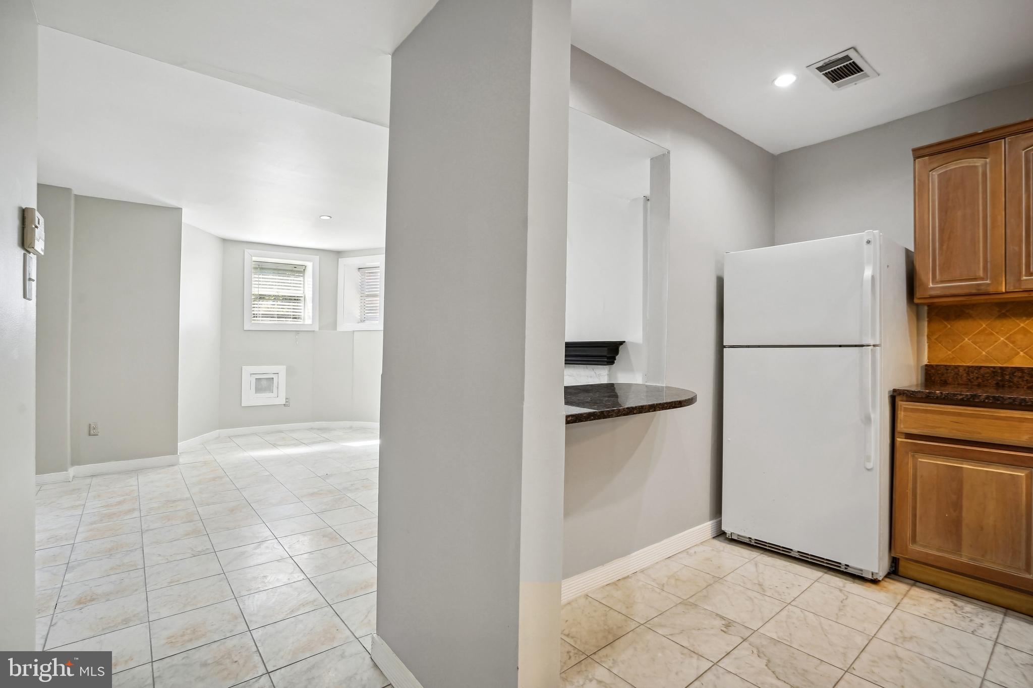 2209 Washington Cir NW #1