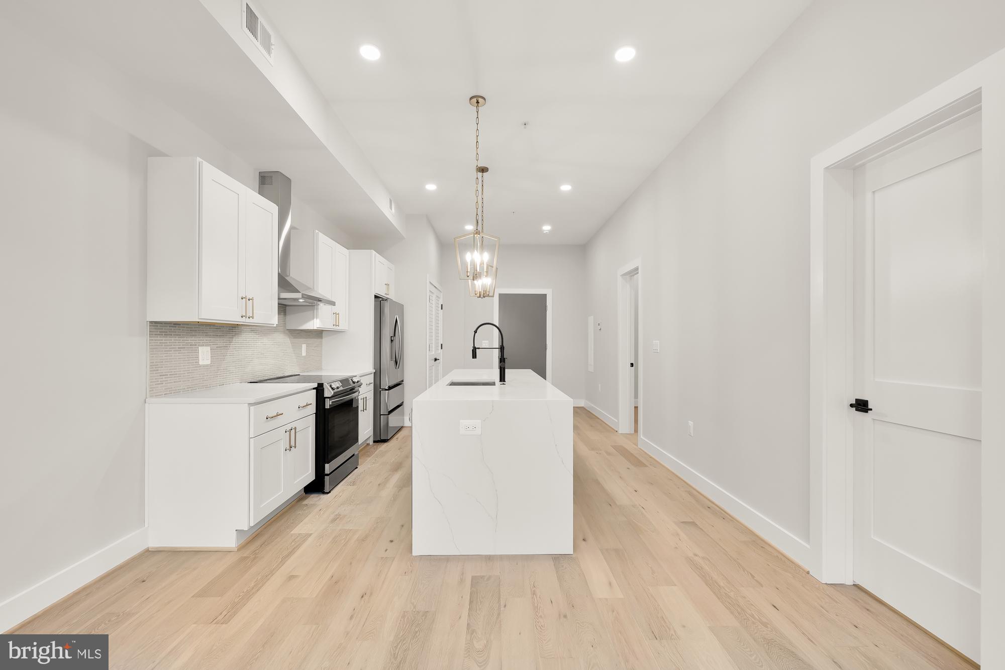 828 Taylor St NE #1